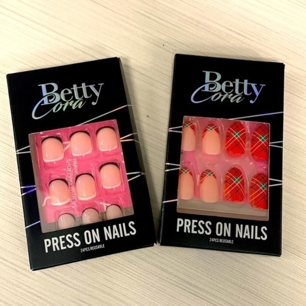 Betty Cora Press on Nails 2 sets NWT